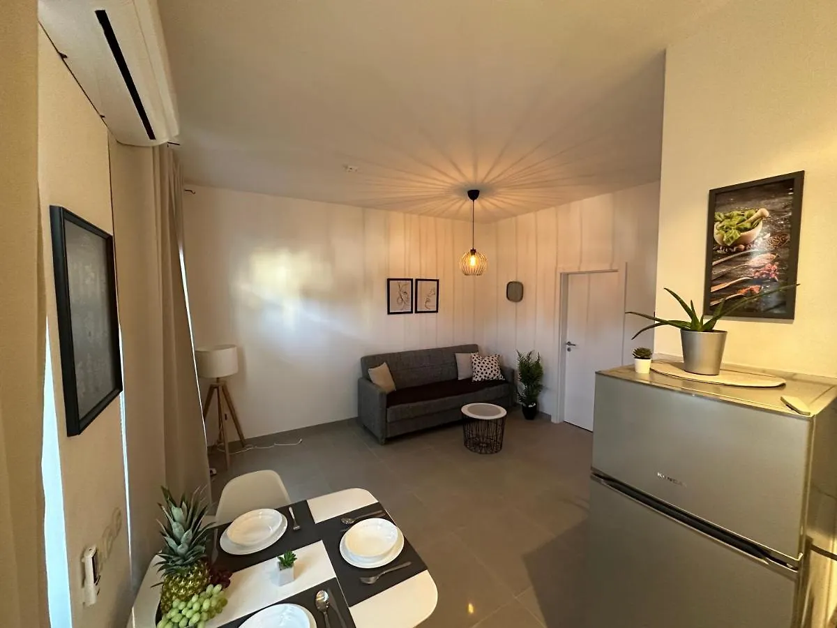 Apartman Diana マリ・ロシニュ アパート